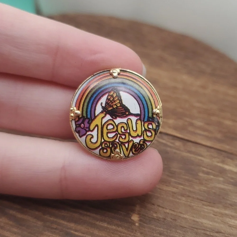 Jesus saves butterfly pin brooch B512